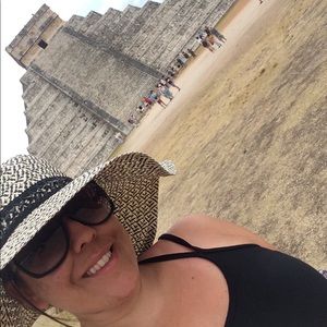 Meet your Posher, Marika